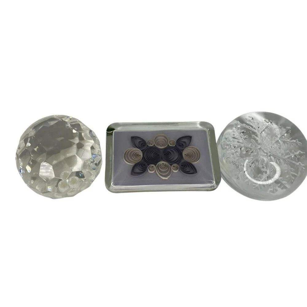 Vtg Mixed Crystal Glass Art Paperweight Lot of 3‎ Paper Quilled, Faceted, Domed